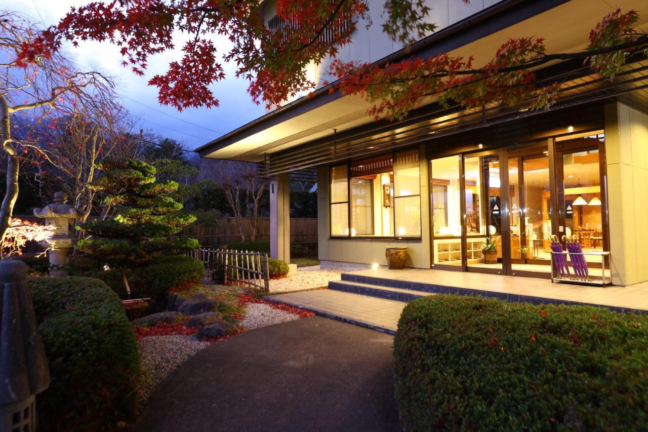 Hotel Yamabuki Комагане Экстерьер фото