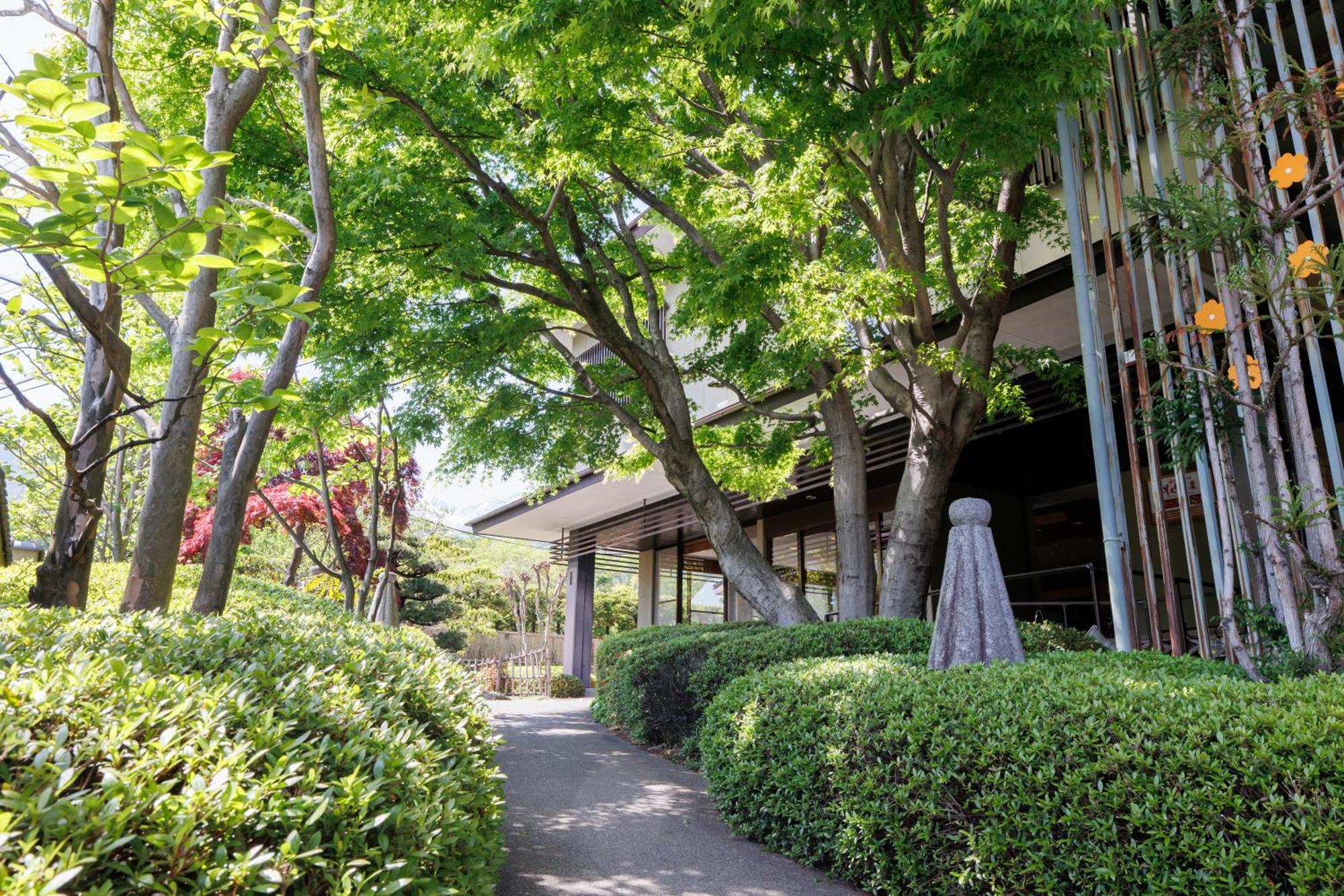 Hotel Yamabuki Комагане Экстерьер фото